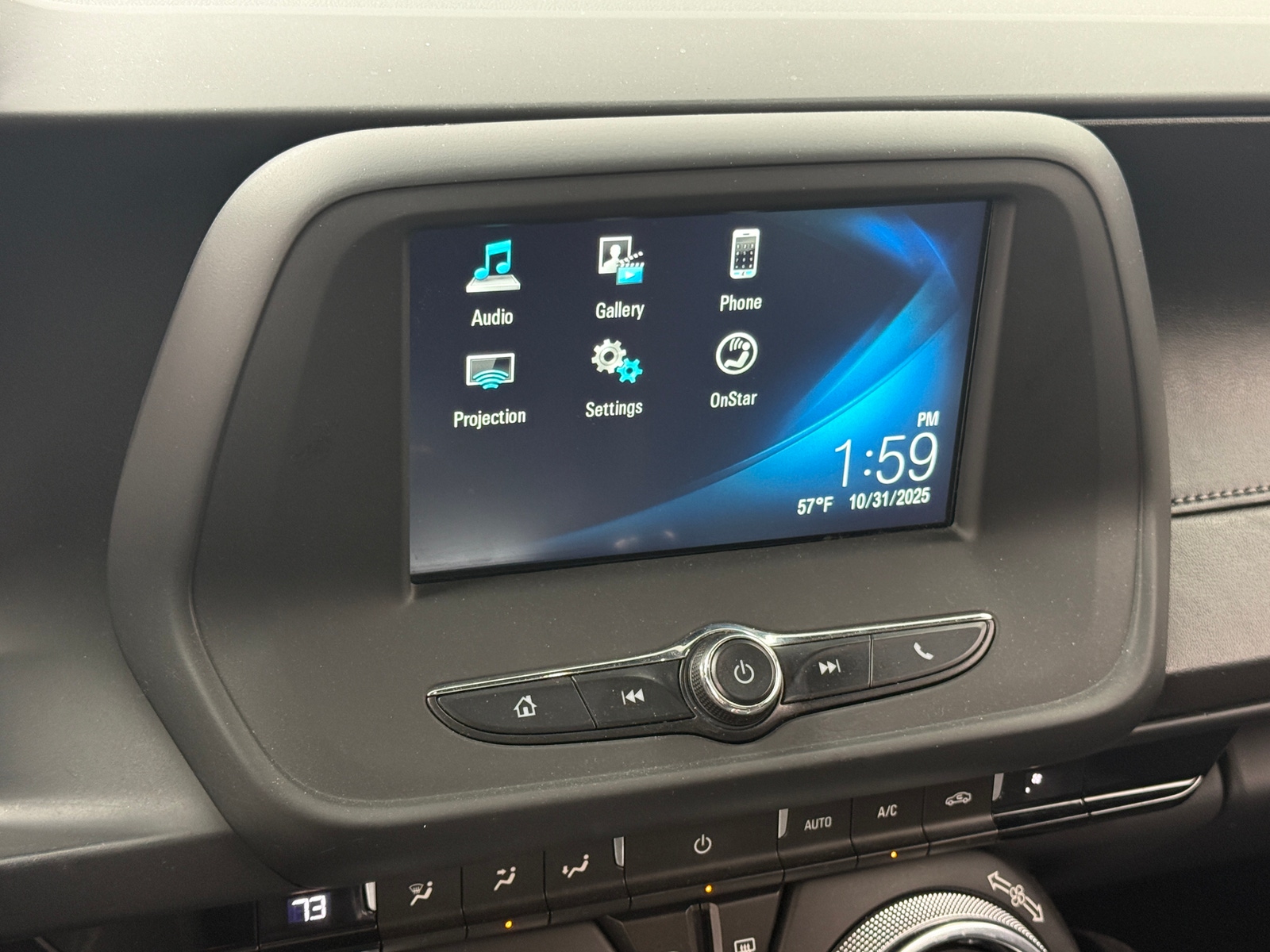 Thumbnail: 2018 Chevrolet Camaro - 3