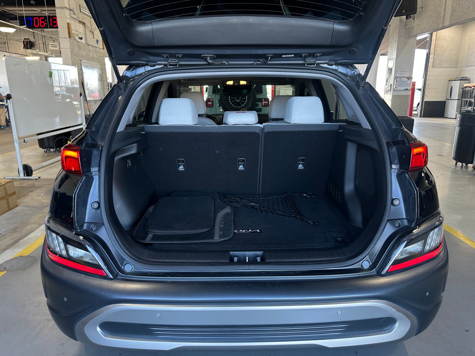 Thumbnail: 2023 Hyundai Kona - 6