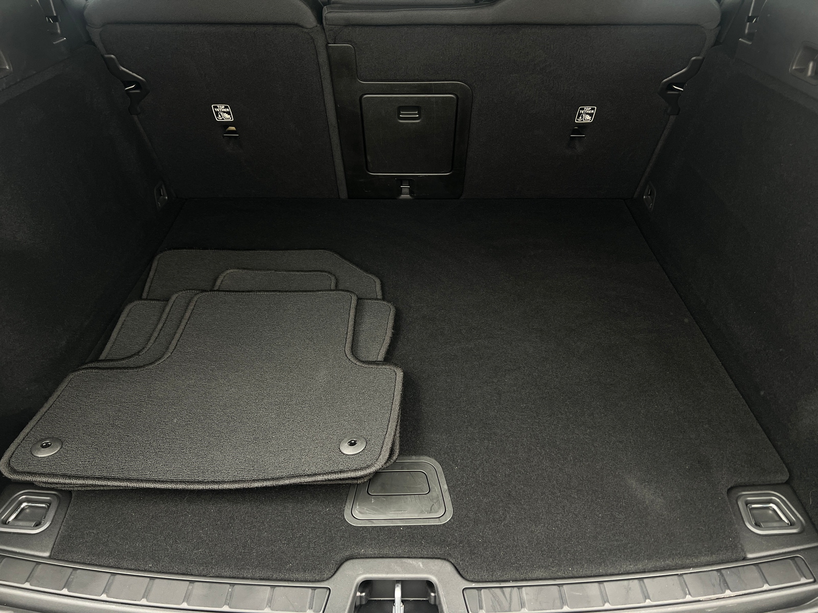 Thumbnail: 2024 Volvo XC60 - 7