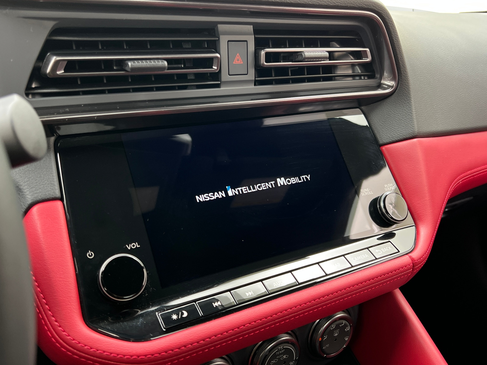 Thumbnail: 2024 Nissan Z - 2