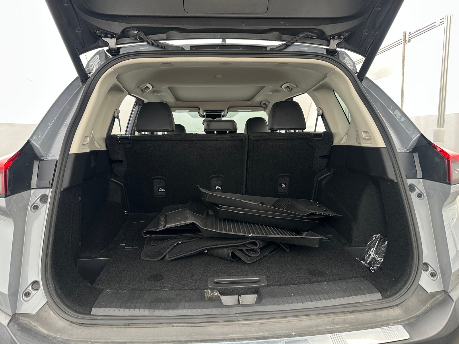 Thumbnail: 2023 Nissan Rogue - 7