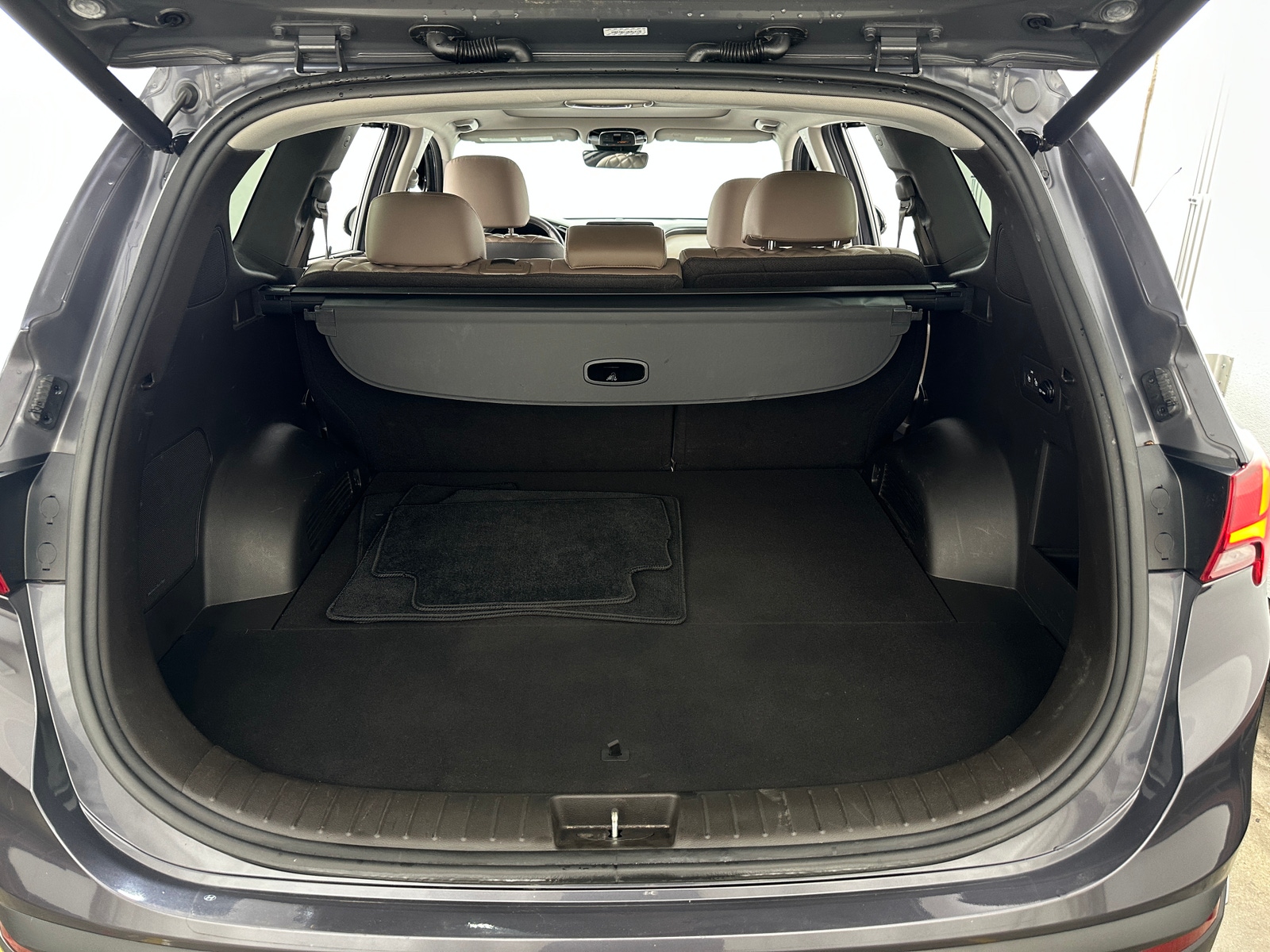 Thumbnail: 2022 Hyundai Santa Fe - 6