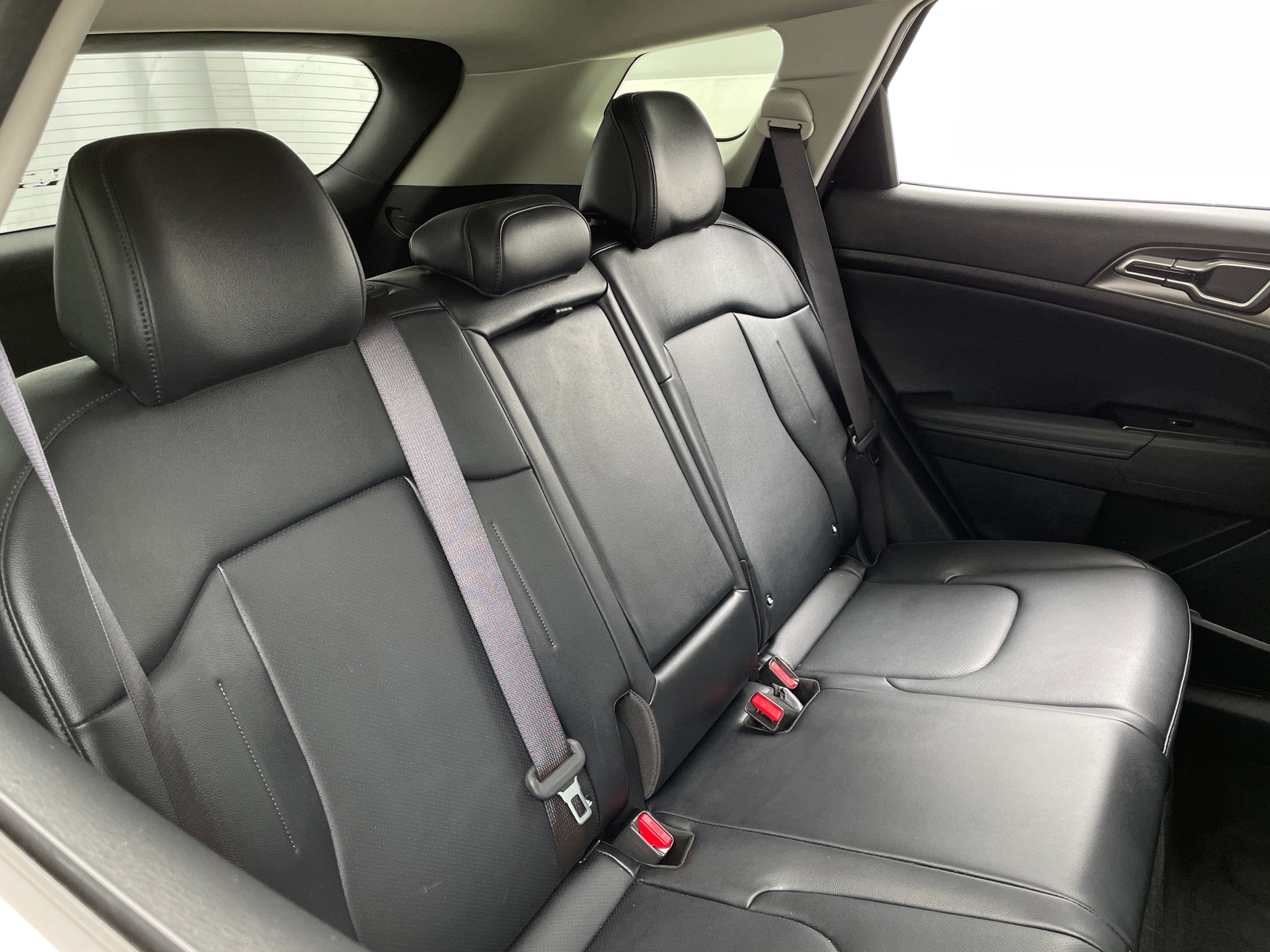 Thumbnail: 2023 Kia Sportage - 5