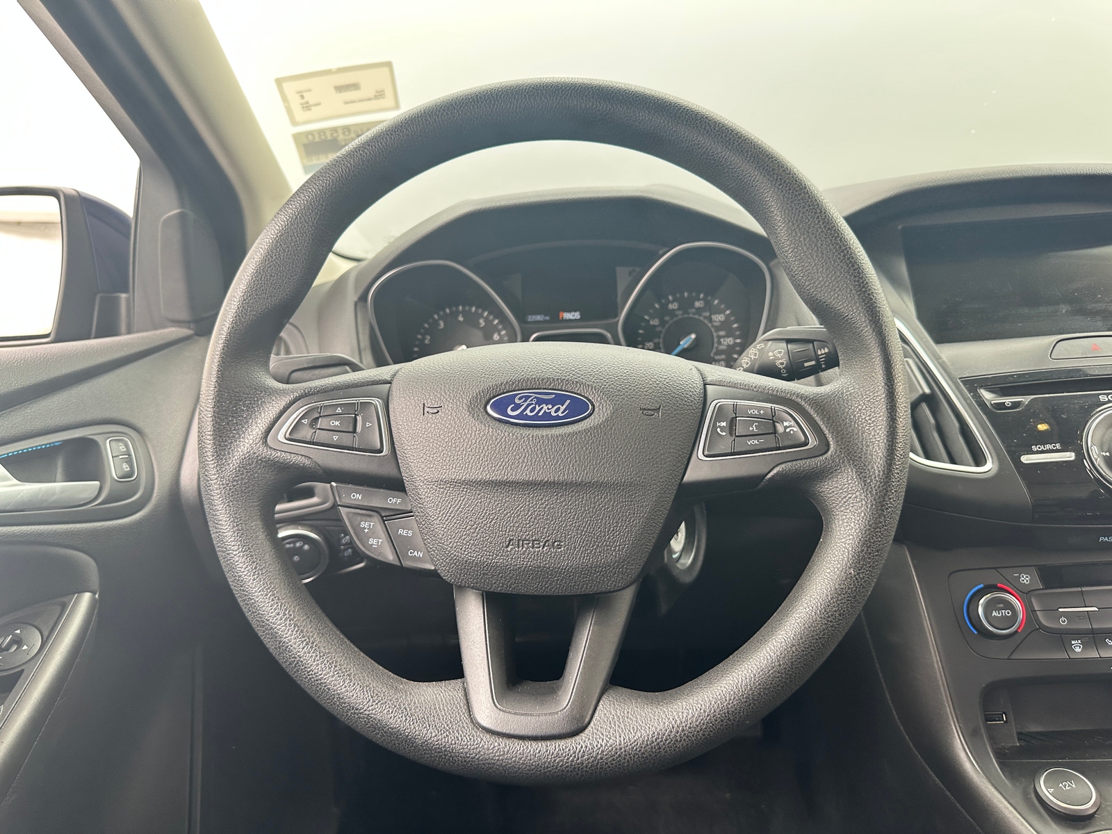 Thumbnail: 2017 Ford Focus - 5