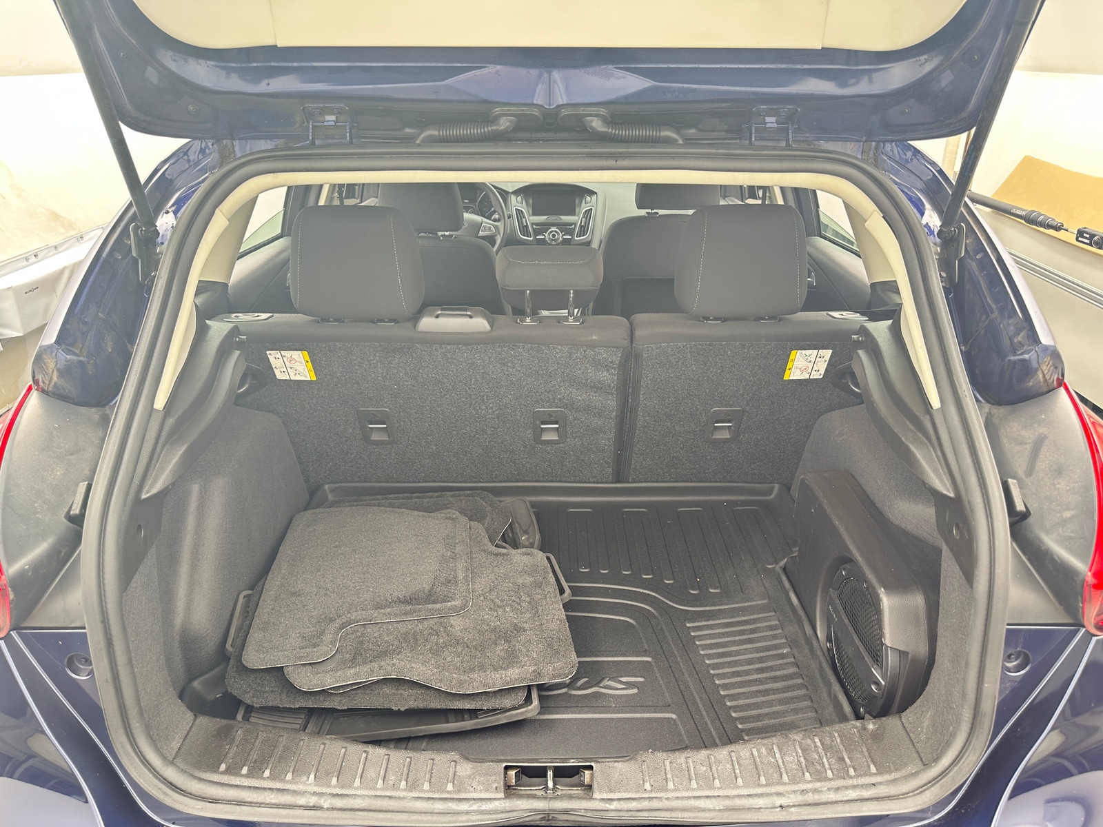 Thumbnail: 2017 Ford Focus - 7