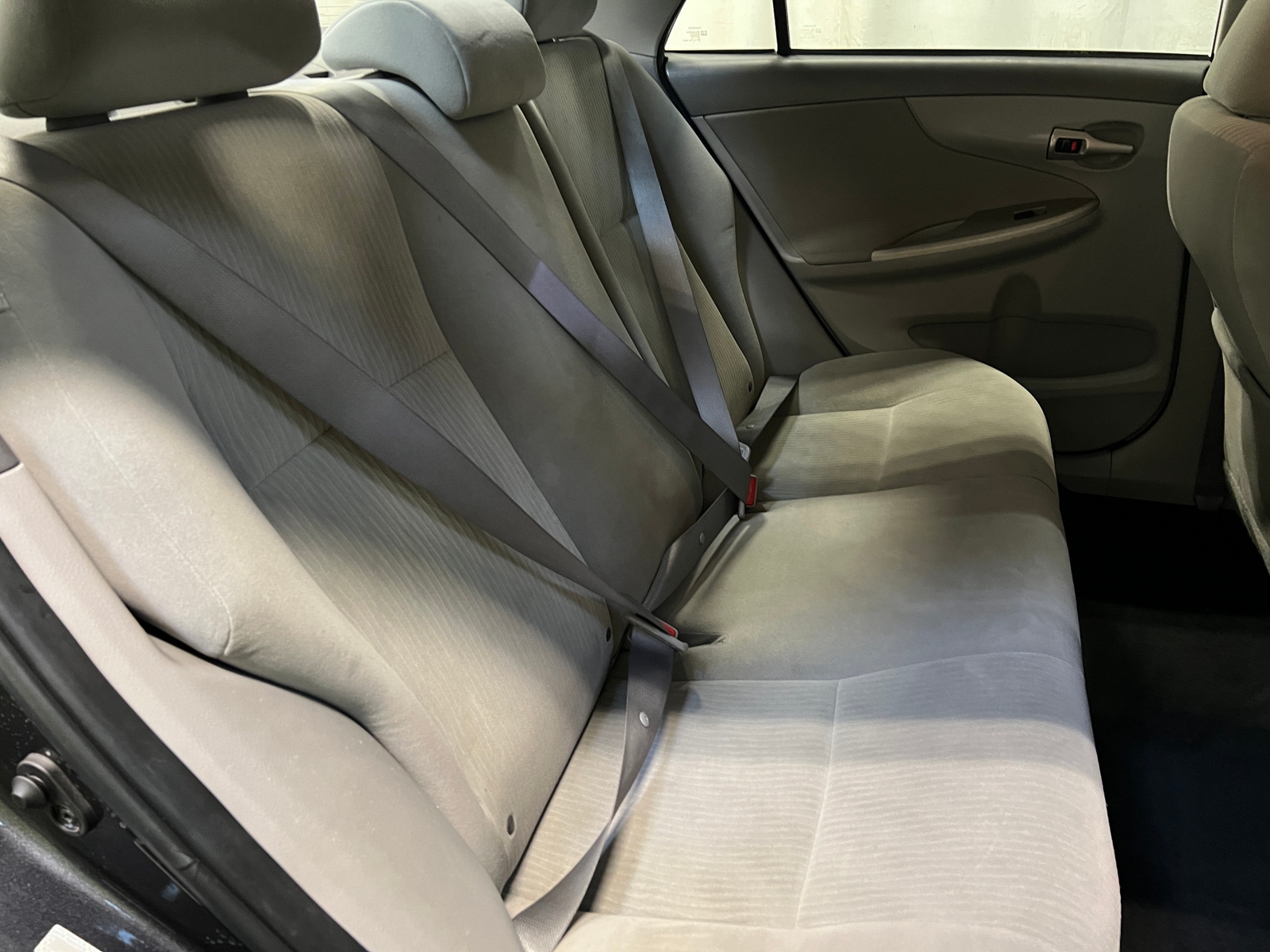 Thumbnail: 2010 Toyota Corolla - 6