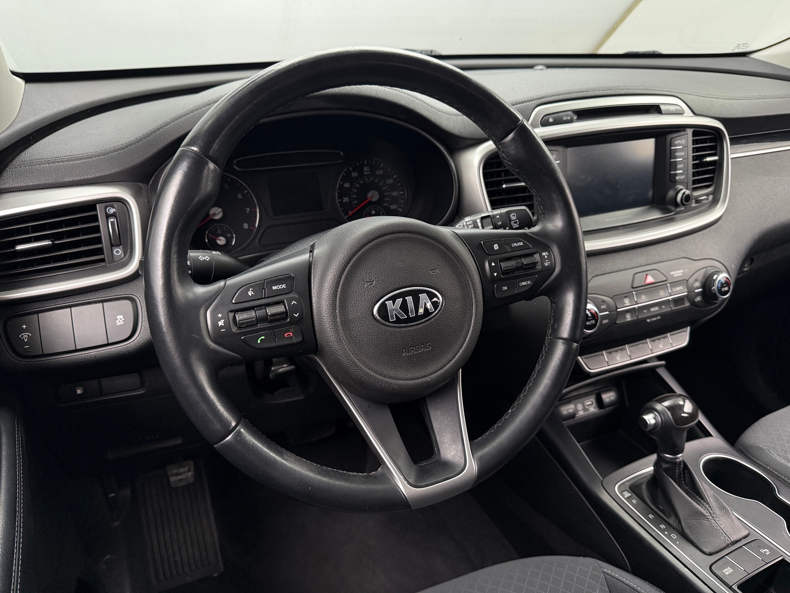 Thumbnail: 2018 Kia Sorento - 5