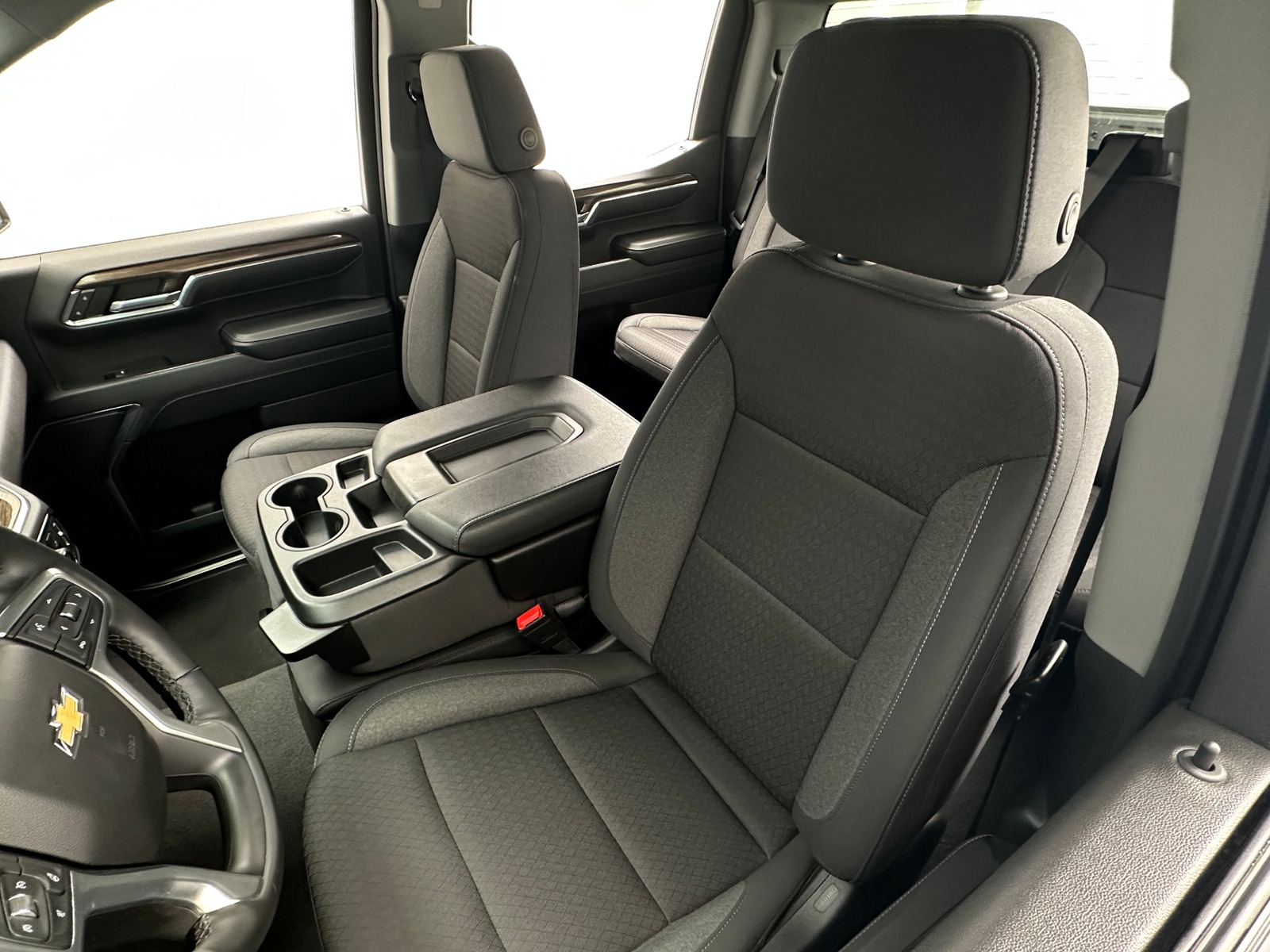 Thumbnail: 2024 Chevrolet Silverado 1500 - 2