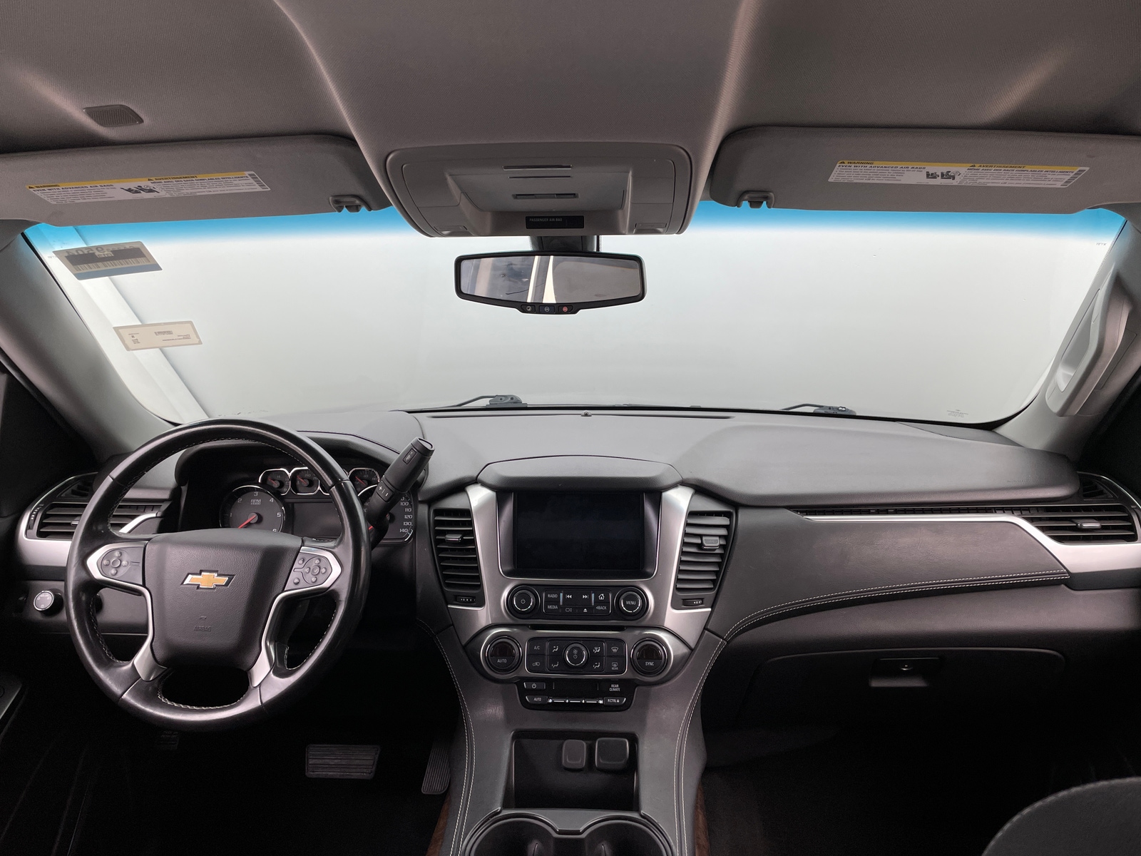 Thumbnail: 2018 Chevrolet Tahoe - 3