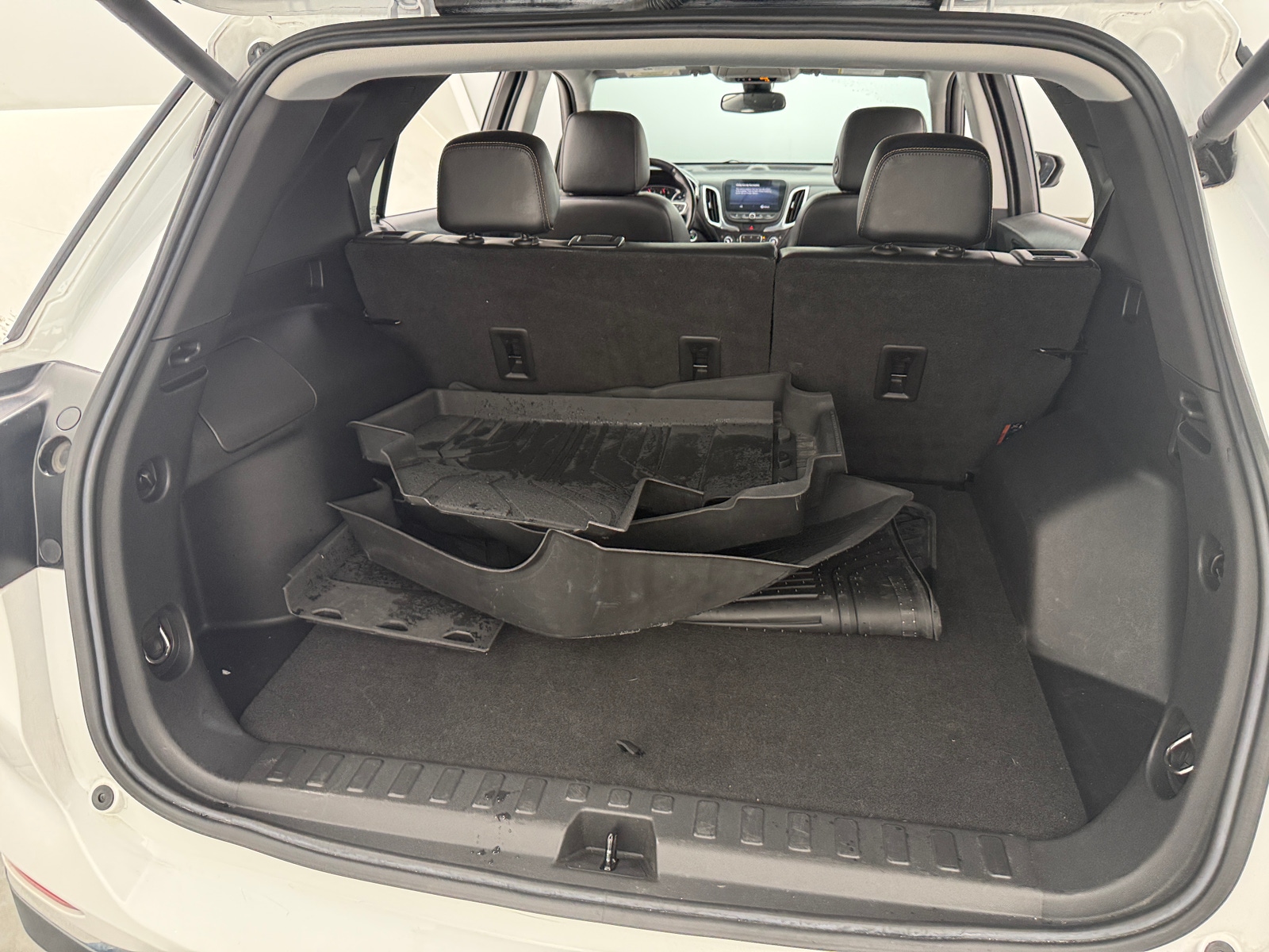 Thumbnail: 2021 Chevrolet Equinox - 6