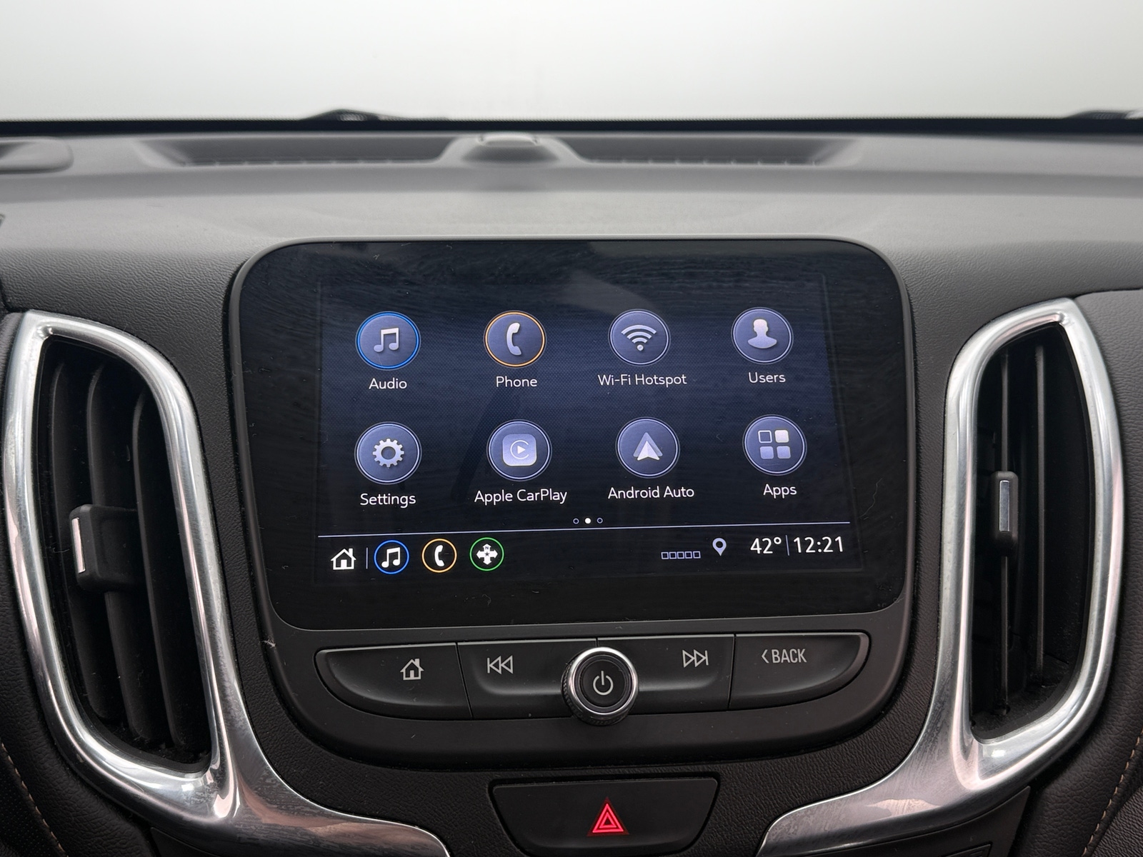 Thumbnail: 2021 Chevrolet Equinox - 3