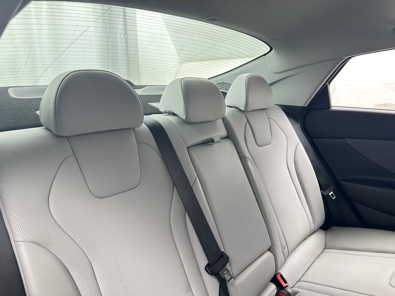 Thumbnail: 2022 Hyundai Elantra - 5