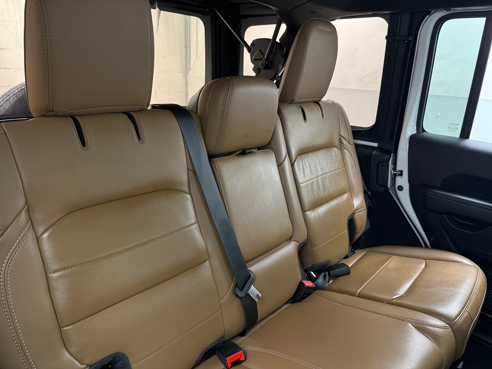 Thumbnail: 2021 Jeep Wrangler - 5