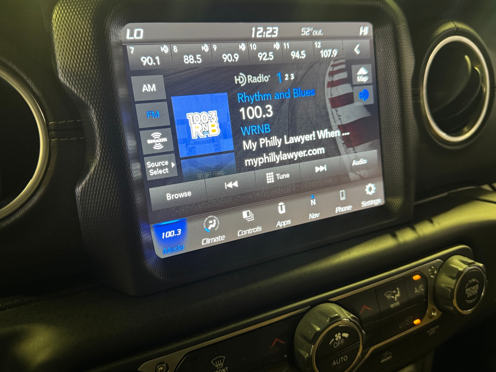 Thumbnail: 2021 Jeep Wrangler - 3