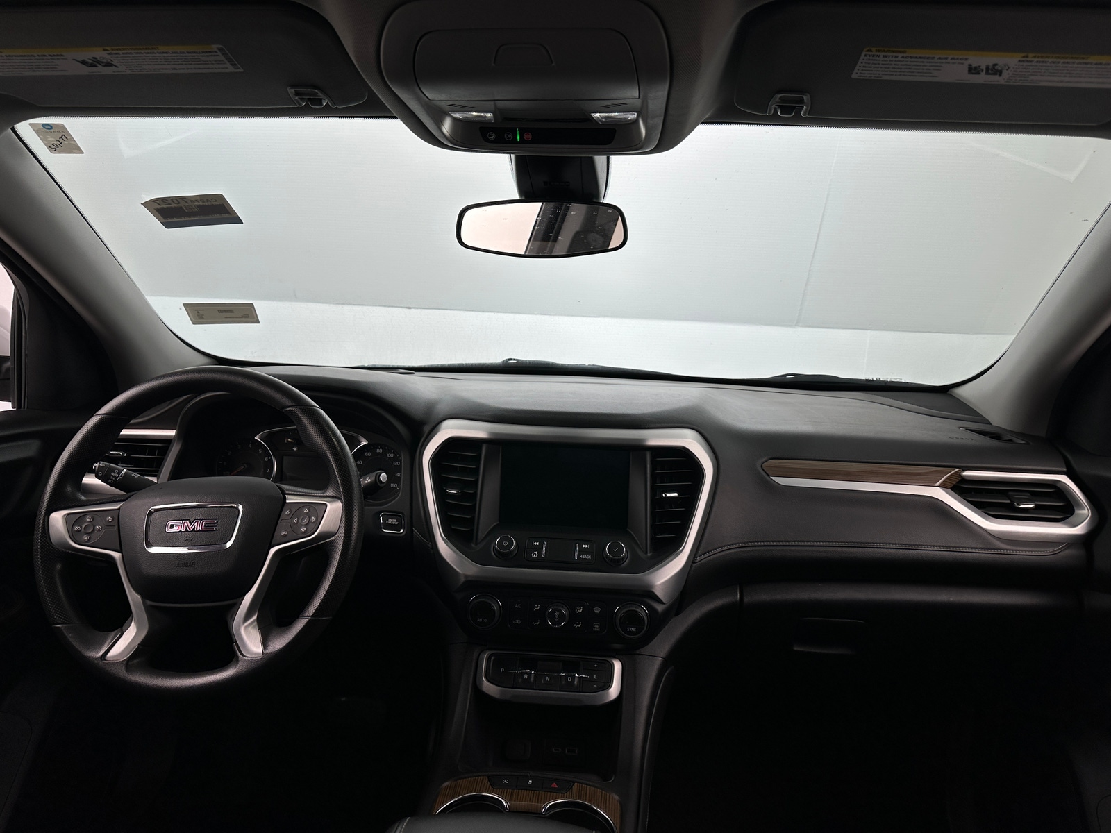 Thumbnail: 2023 GMC Acadia - 3