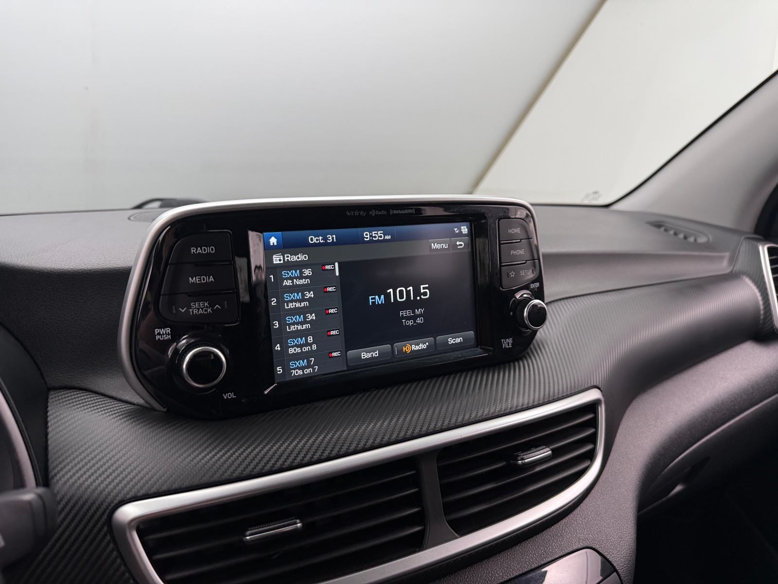 Thumbnail: 2019 Hyundai Tucson - 4