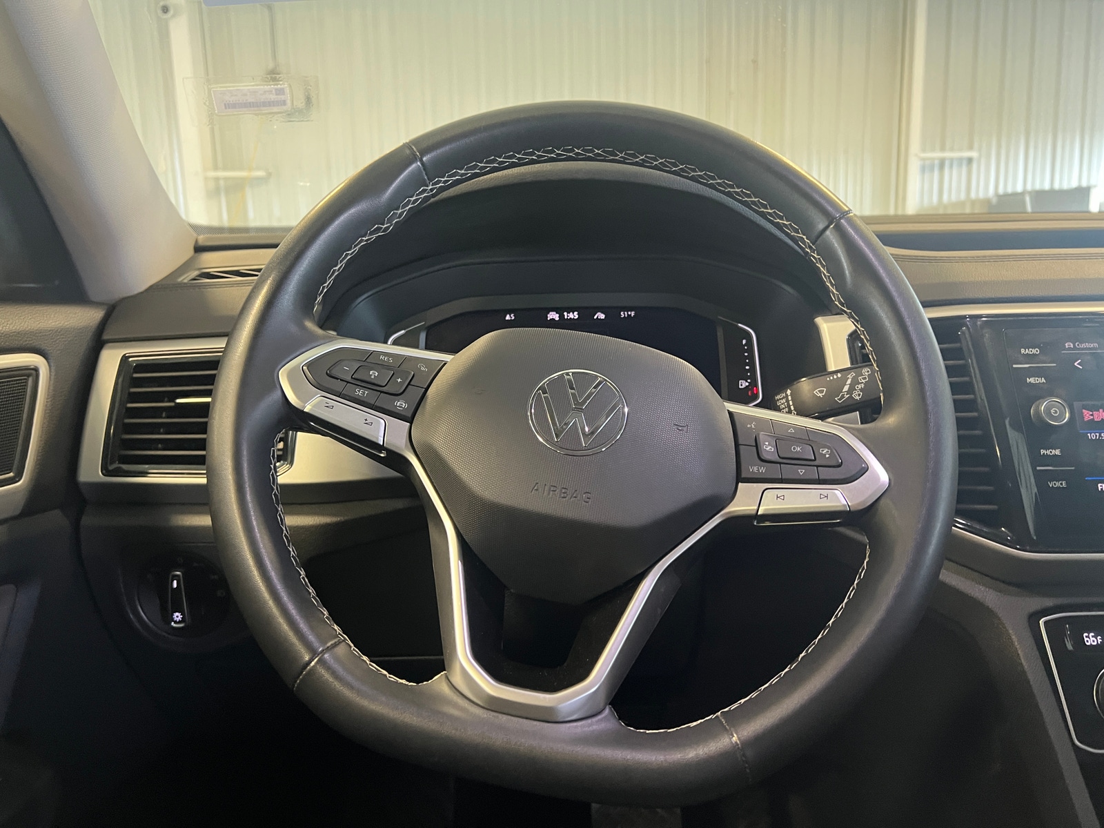 Thumbnail: 2022 Volkswagen Atlas - 5