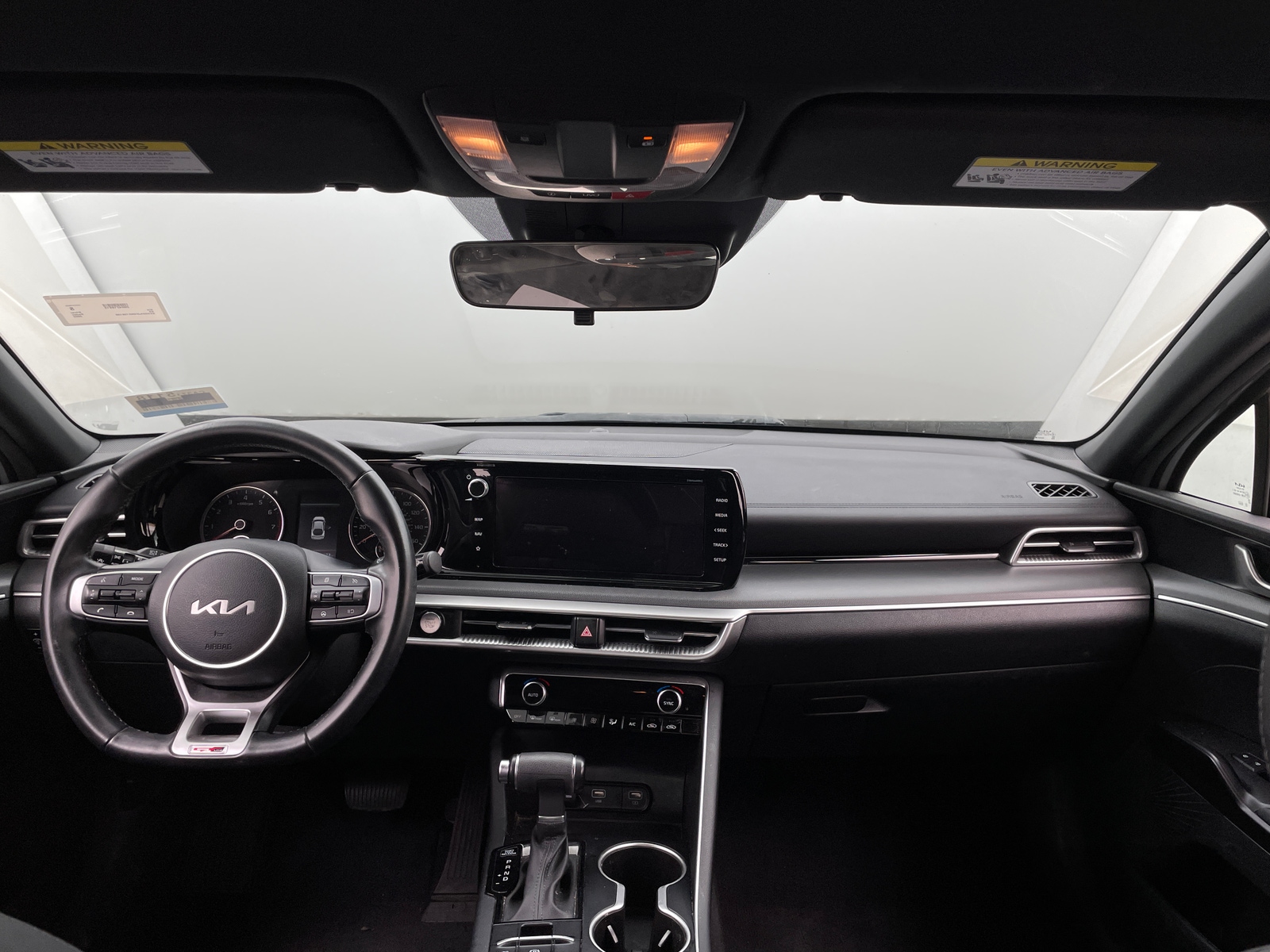 Thumbnail: 2022 Kia K5 - 3