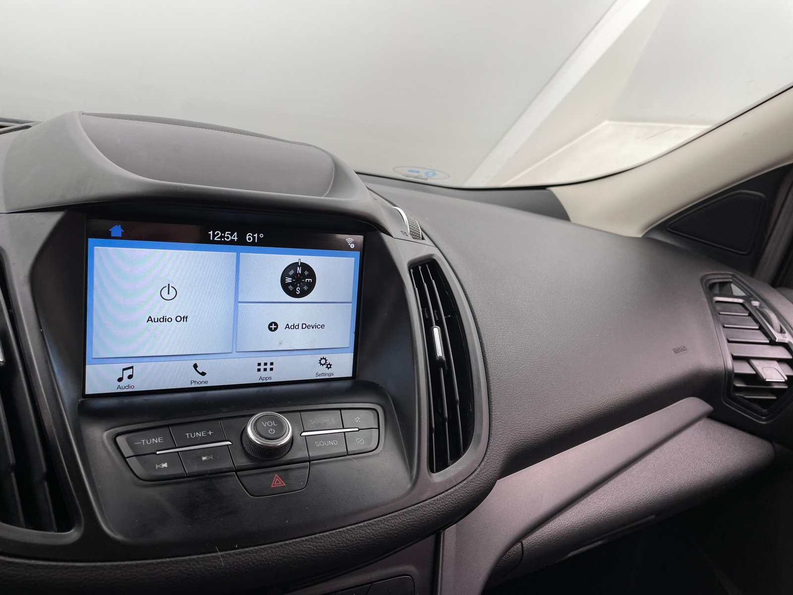 Thumbnail: 2019 Ford Escape - 4