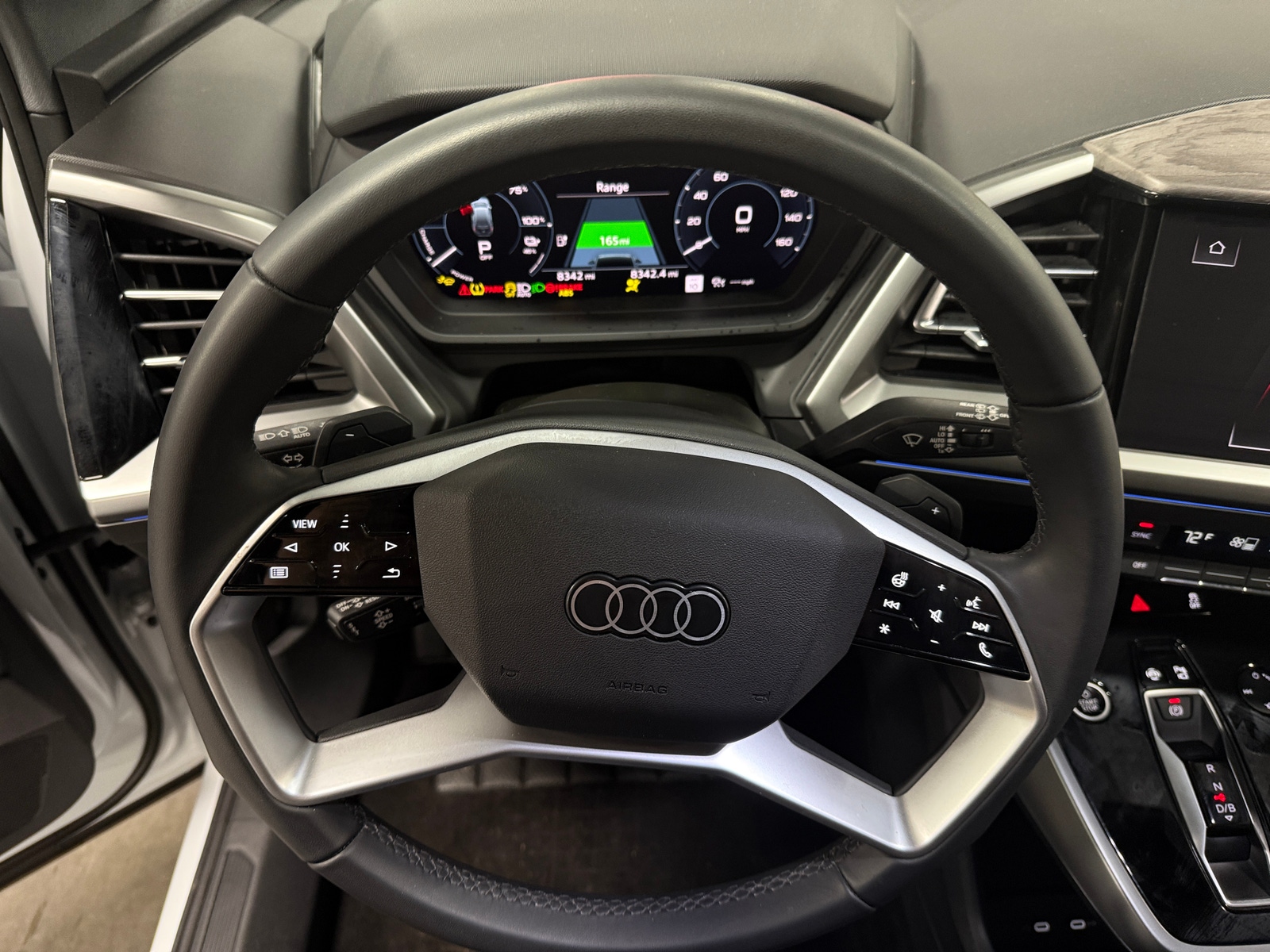 Thumbnail: 2025 Audi Q4 e-tron - 4