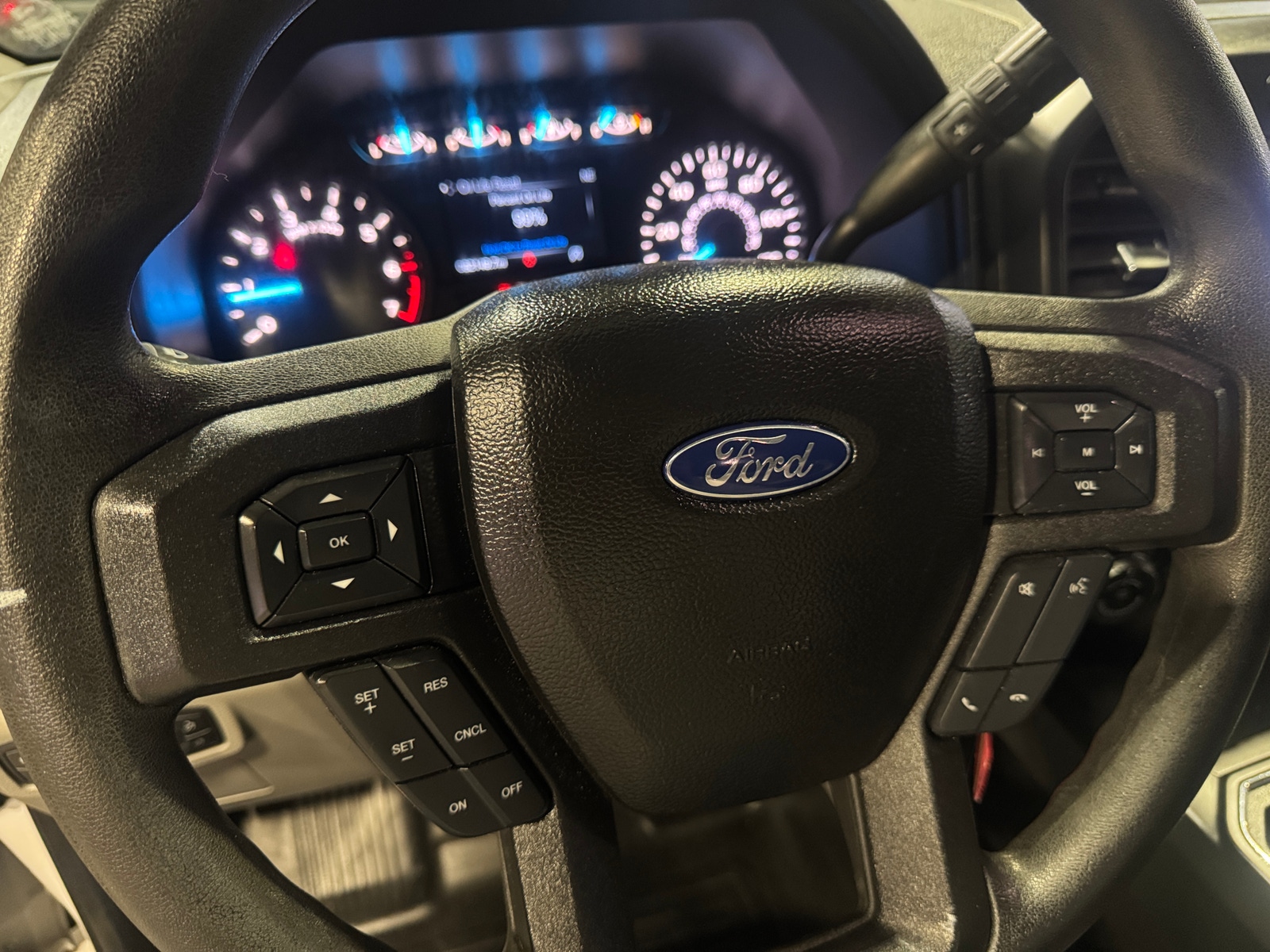 Thumbnail: 2018 Ford Econoline - 5