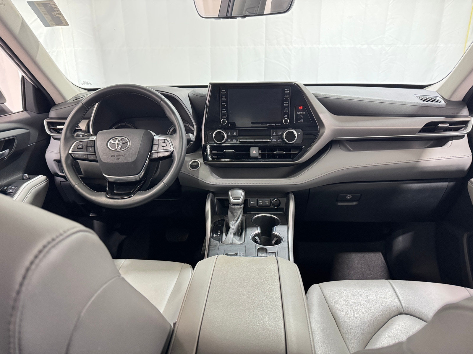 Thumbnail: 2020 Toyota Highlander - 2