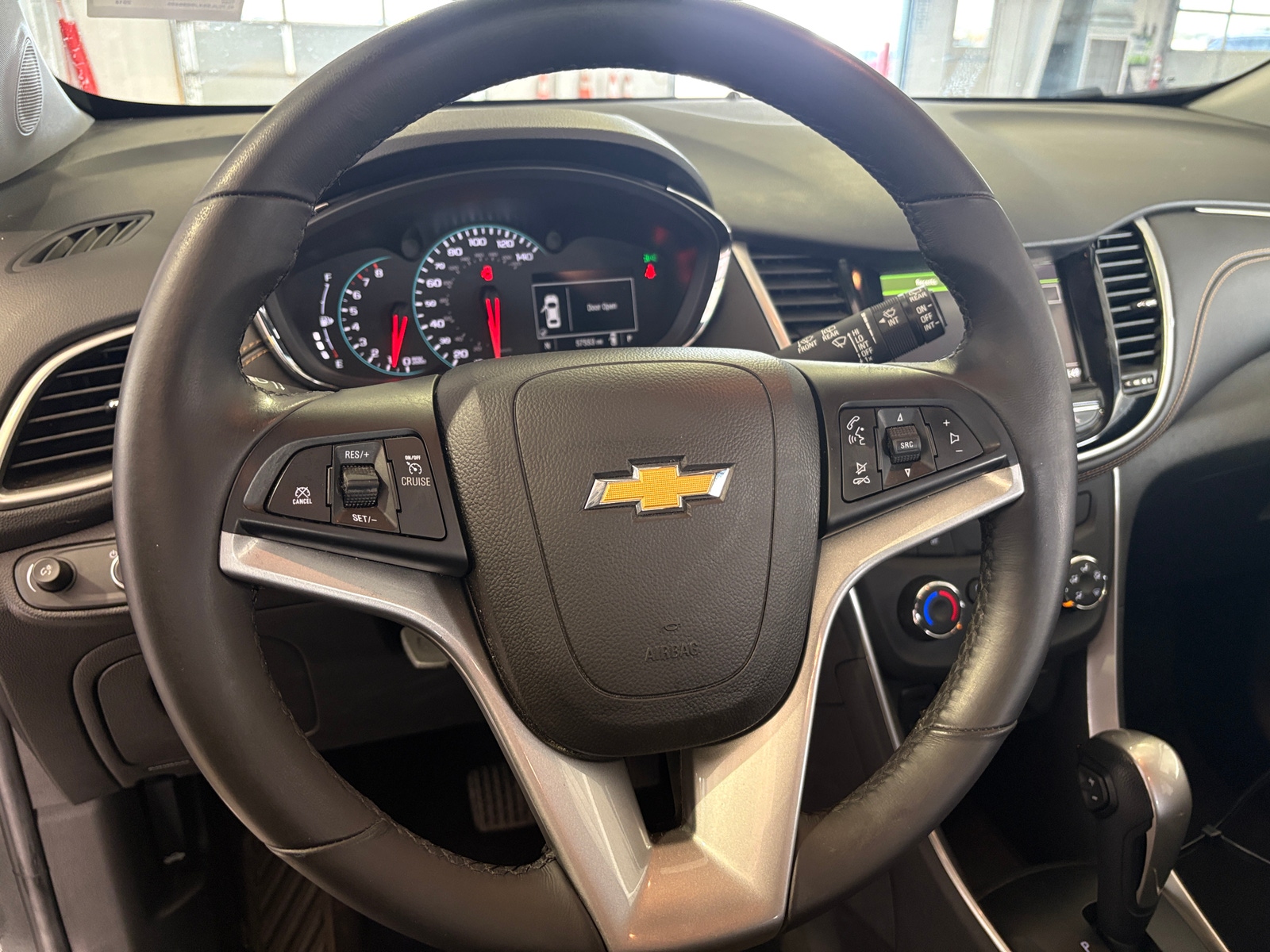 Thumbnail: 2018 Chevrolet Trax - 5