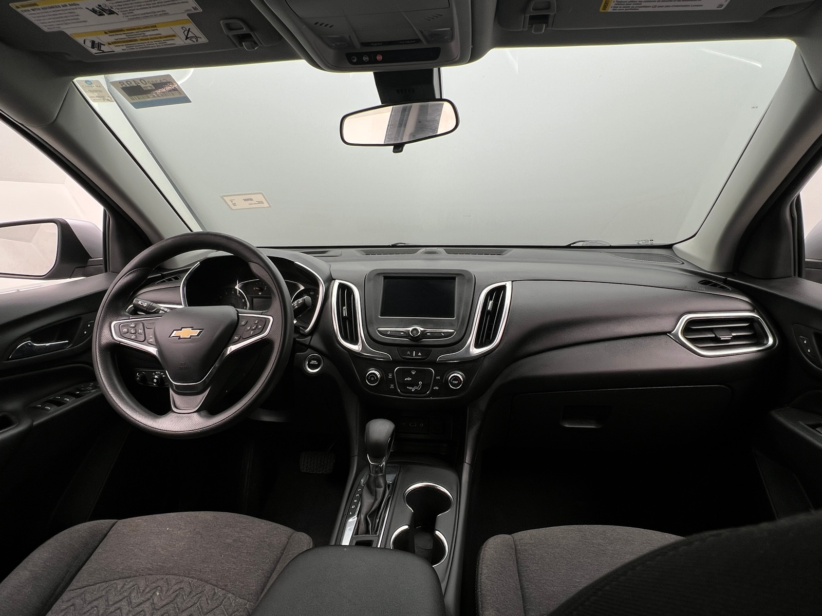 Thumbnail: 2022 Chevrolet Equinox - 3