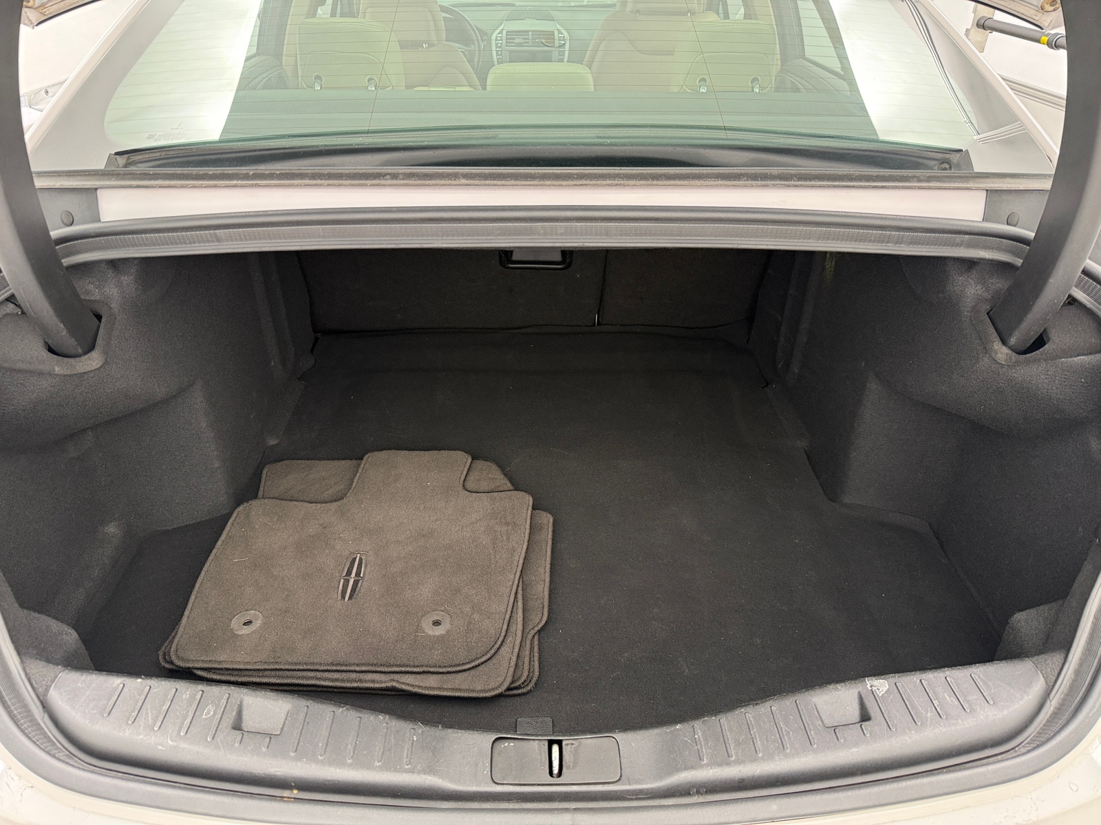 Thumbnail: 2017 Lincoln MKZ - 6