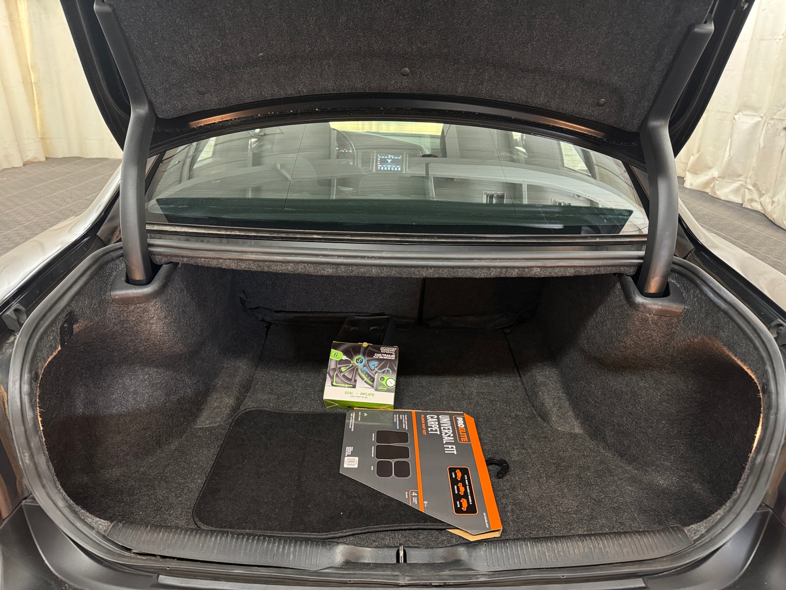 Thumbnail: 2022 Dodge Charger - 7