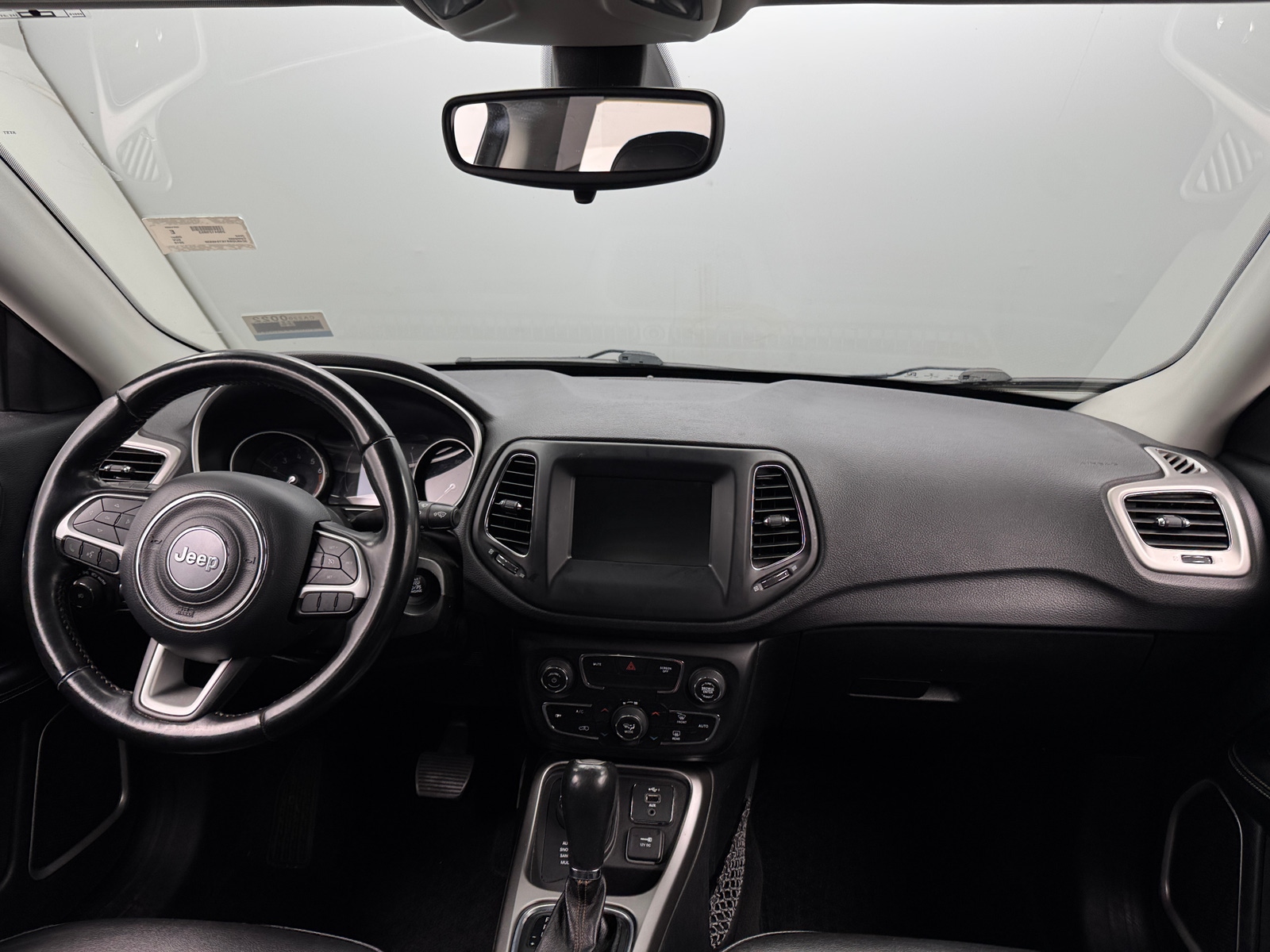 Thumbnail: 2019 Jeep Compass - 3