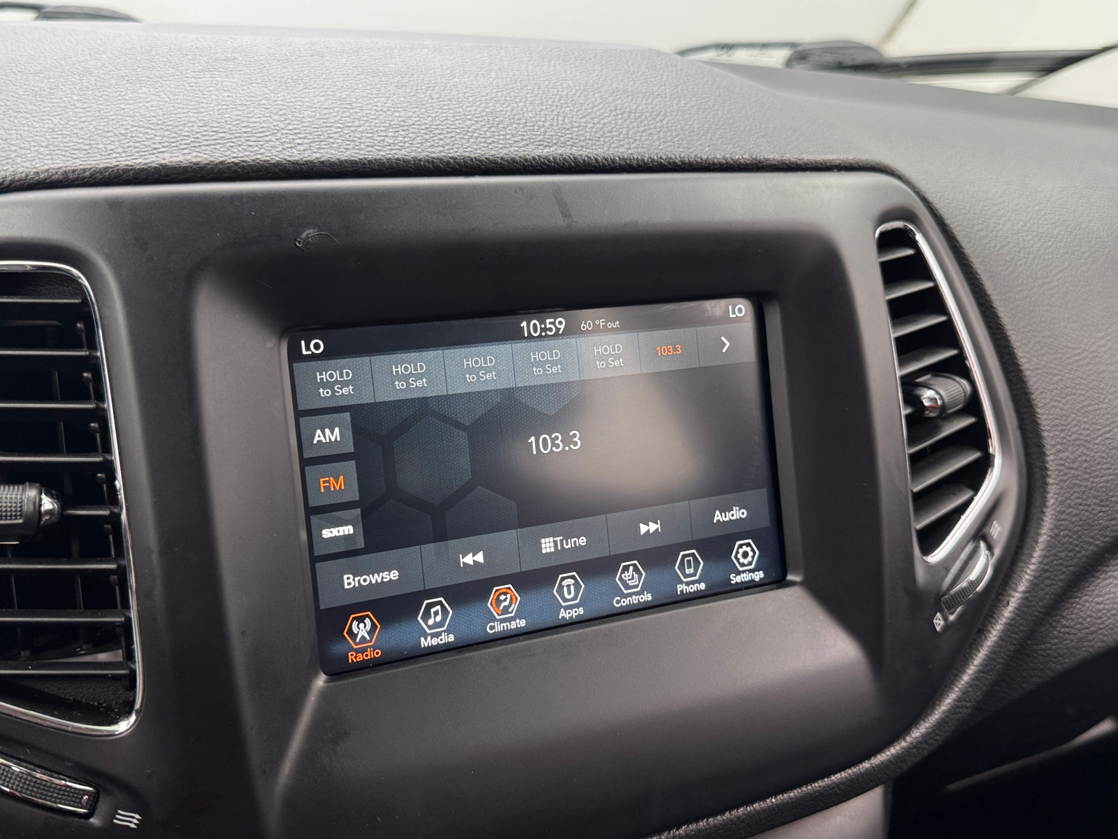 Thumbnail: 2019 Jeep Compass - 4