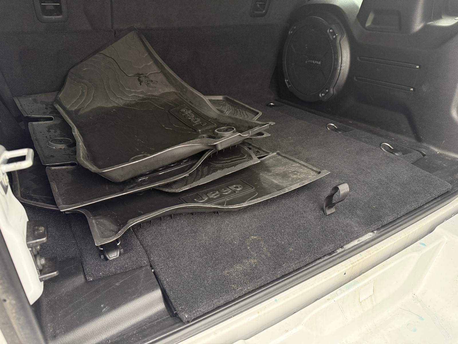 Thumbnail: 2022 Jeep Wrangler - 6