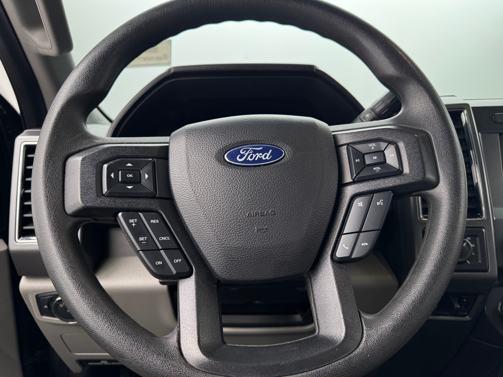 Thumbnail: 2020 Ford Econoline - 5