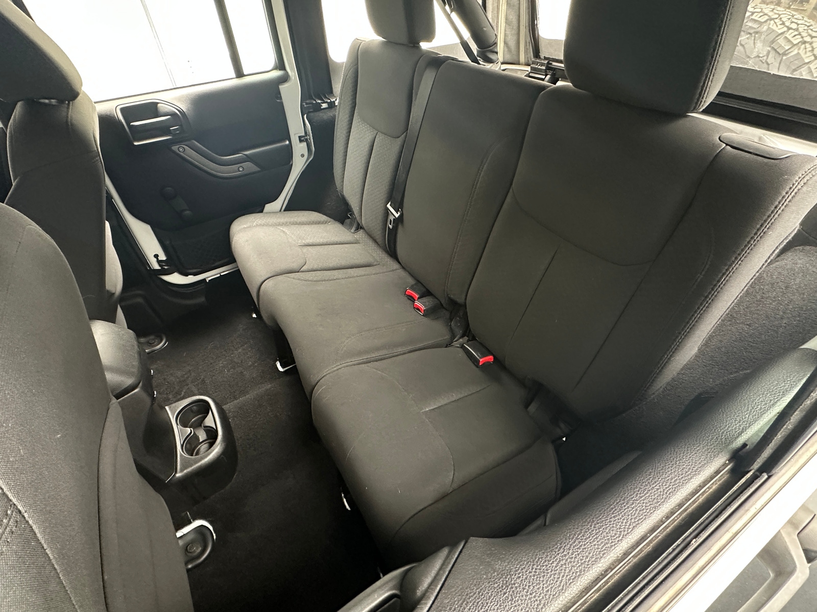 Thumbnail: 2015 Jeep Wrangler - 6