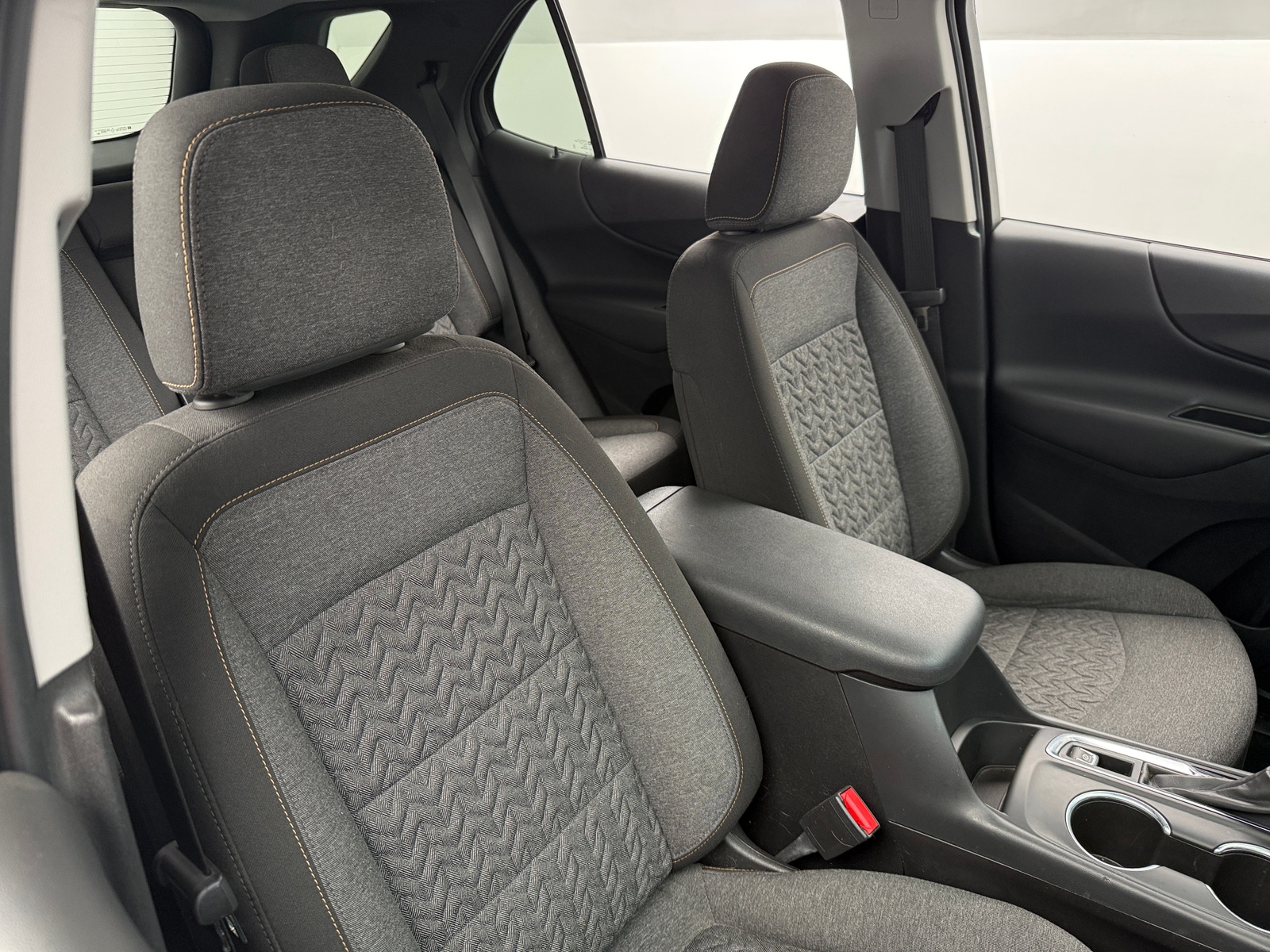 Thumbnail: 2022 Chevrolet Equinox - 2