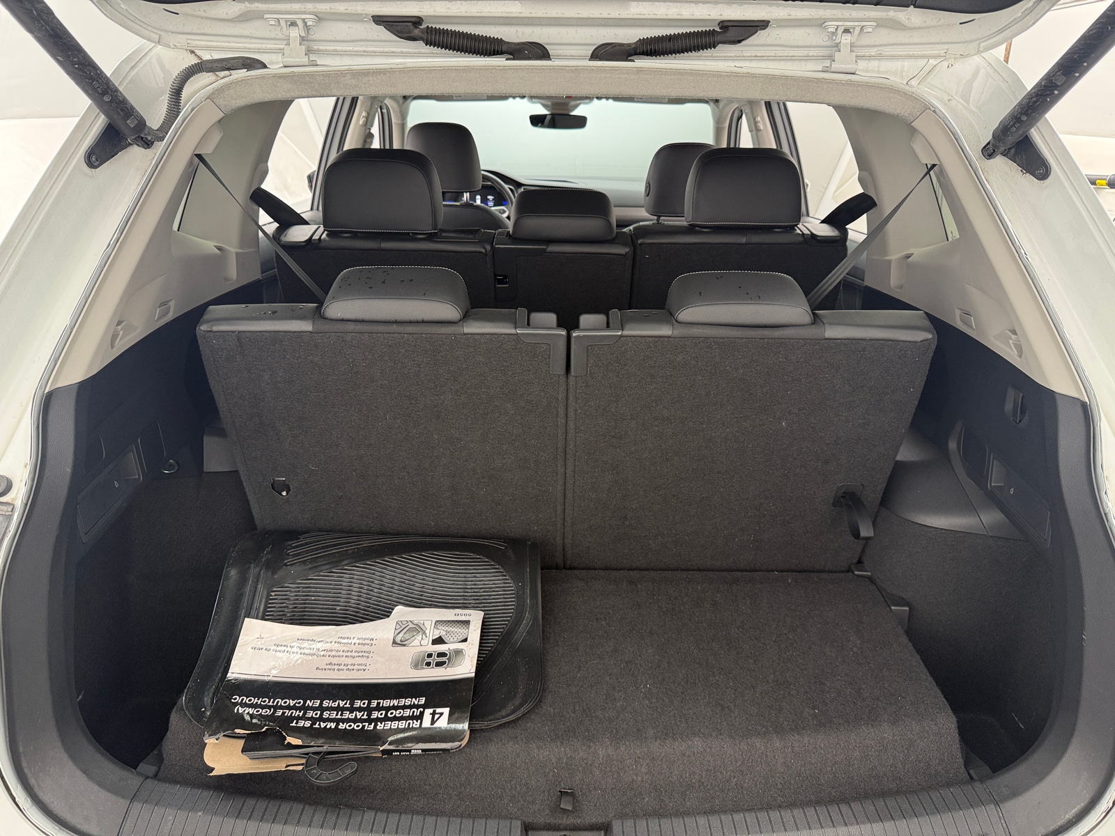 Thumbnail: 2024 Volkswagen Tiguan - 6