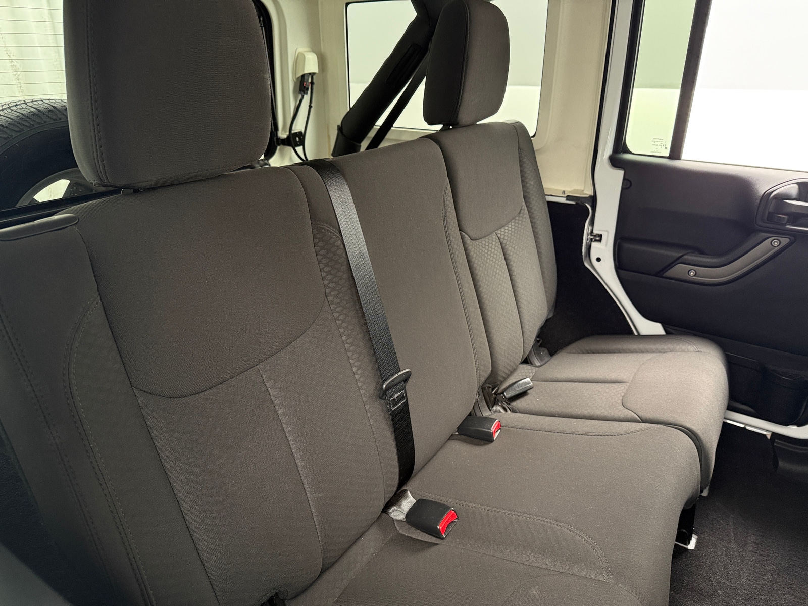 Thumbnail: 2017 Jeep Wrangler - 6