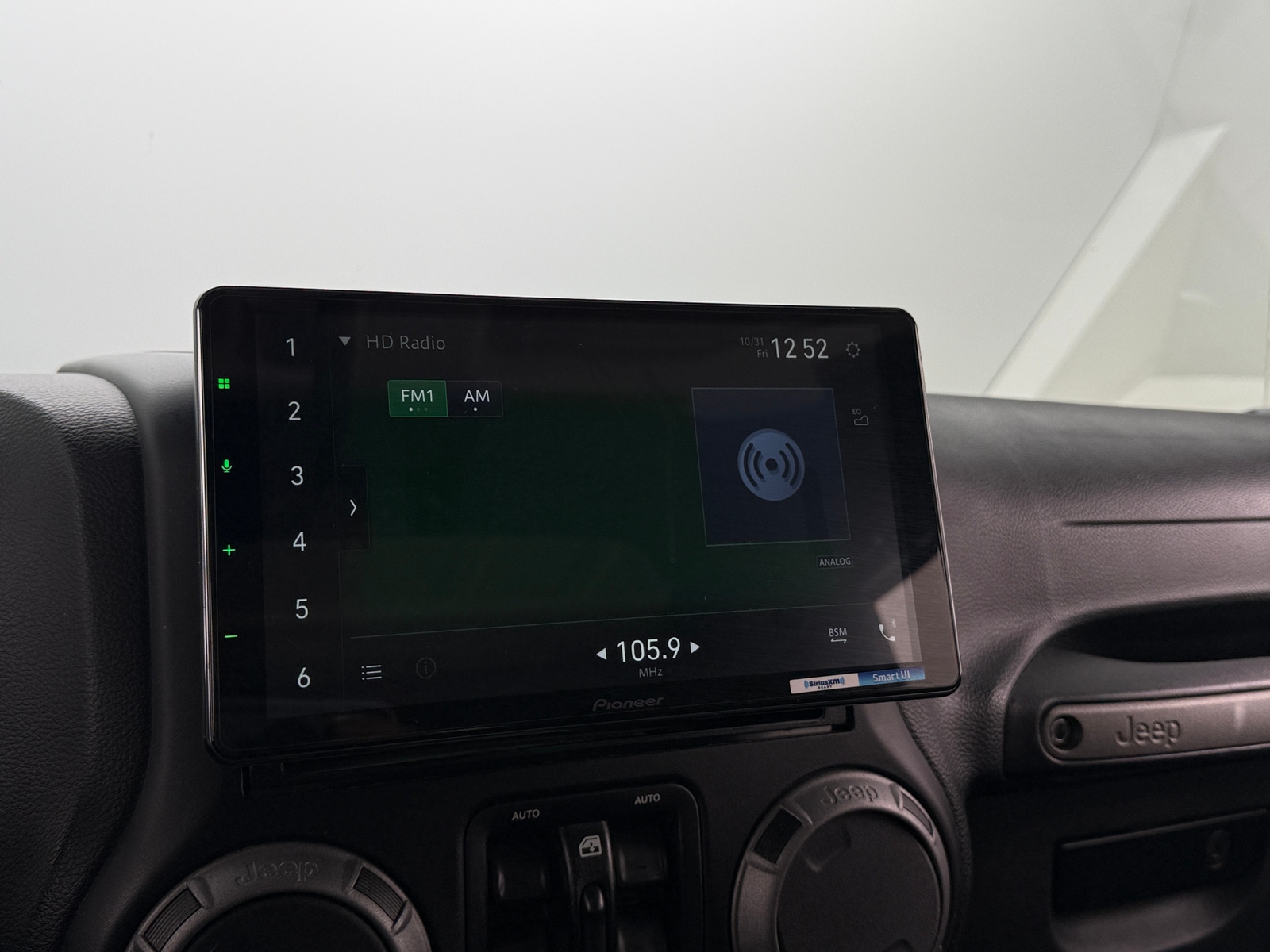 Thumbnail: 2017 Jeep Wrangler - 4