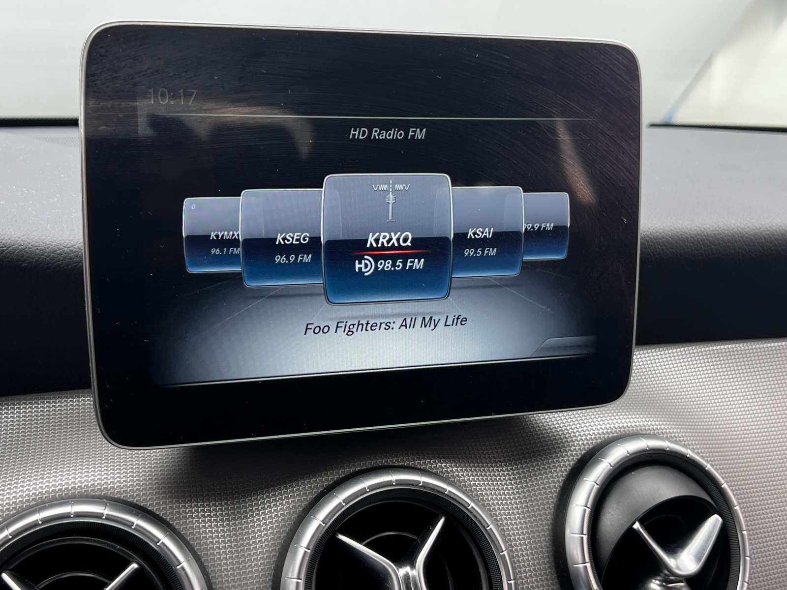 Thumbnail: 2019 Mercedes-Benz CLA - 2