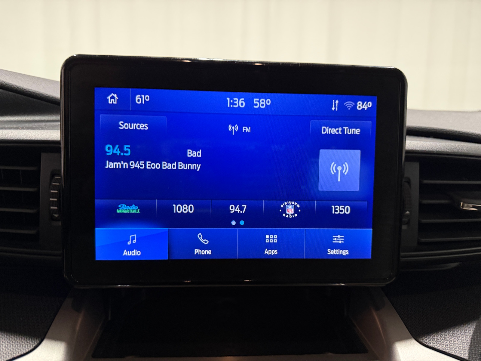 Thumbnail: 2022 Ford Explorer - 4