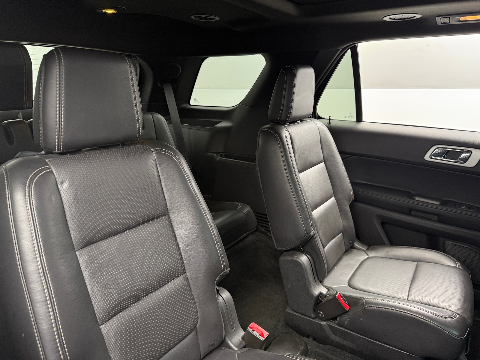 Thumbnail: 2015 Ford Explorer - 5