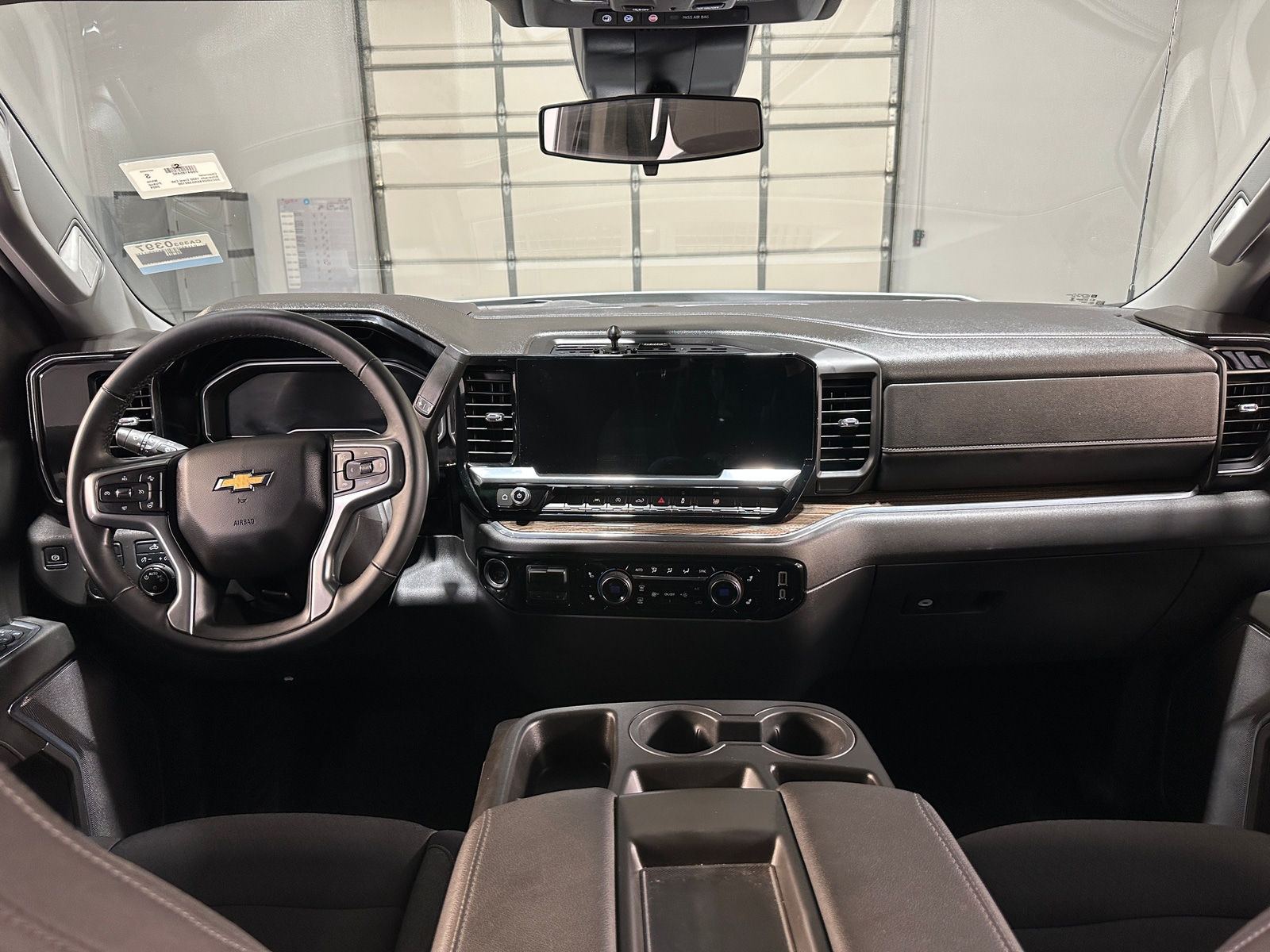 Thumbnail: 2024 Chevrolet Silverado 1500 - 3