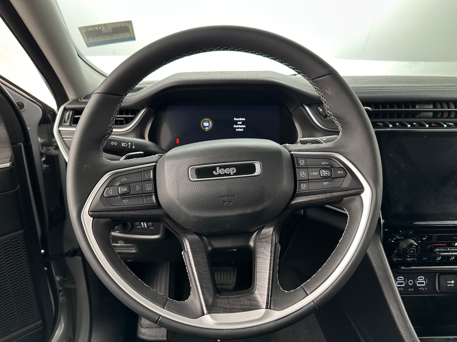 Thumbnail: 2023 Jeep Grand Cherokee - 4