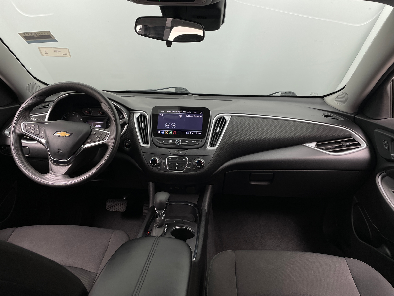 Thumbnail: 2023 Chevrolet Malibu - 3