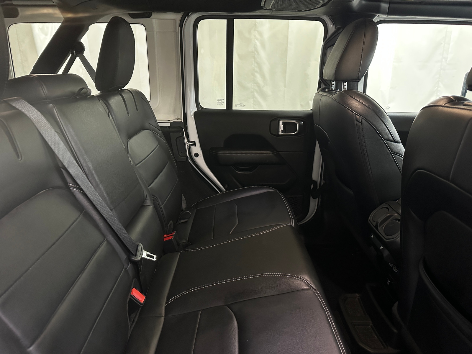 Thumbnail: 2022 Jeep Wrangler - 5