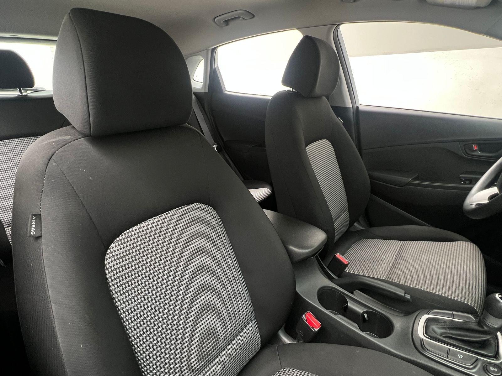 Thumbnail: 2020 Hyundai Kona - 2