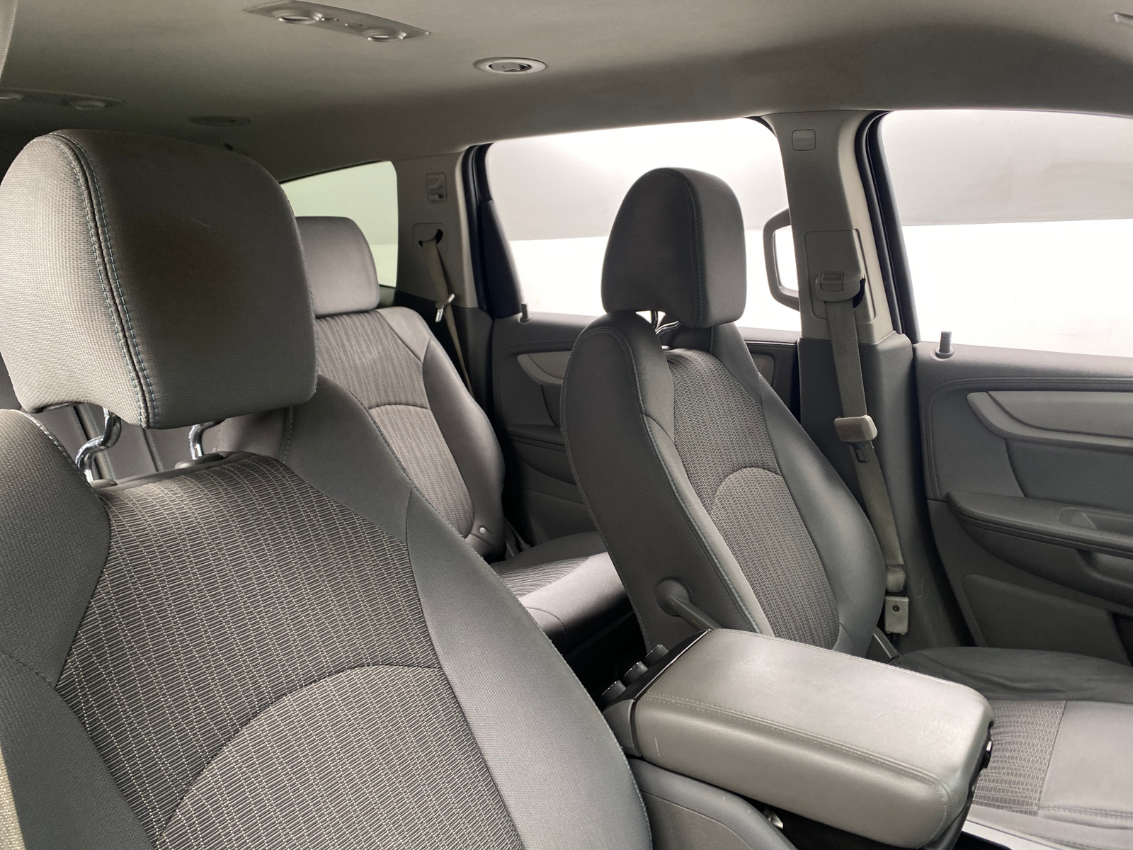 Thumbnail: 2017 Chevrolet Traverse - 2