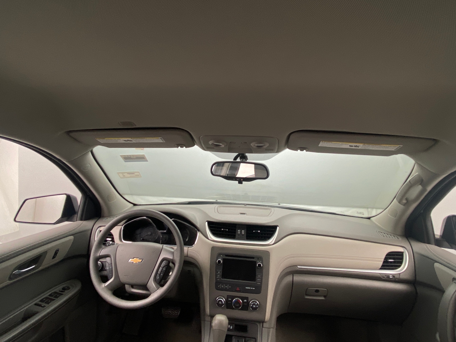 Thumbnail: 2017 Chevrolet Traverse - 3