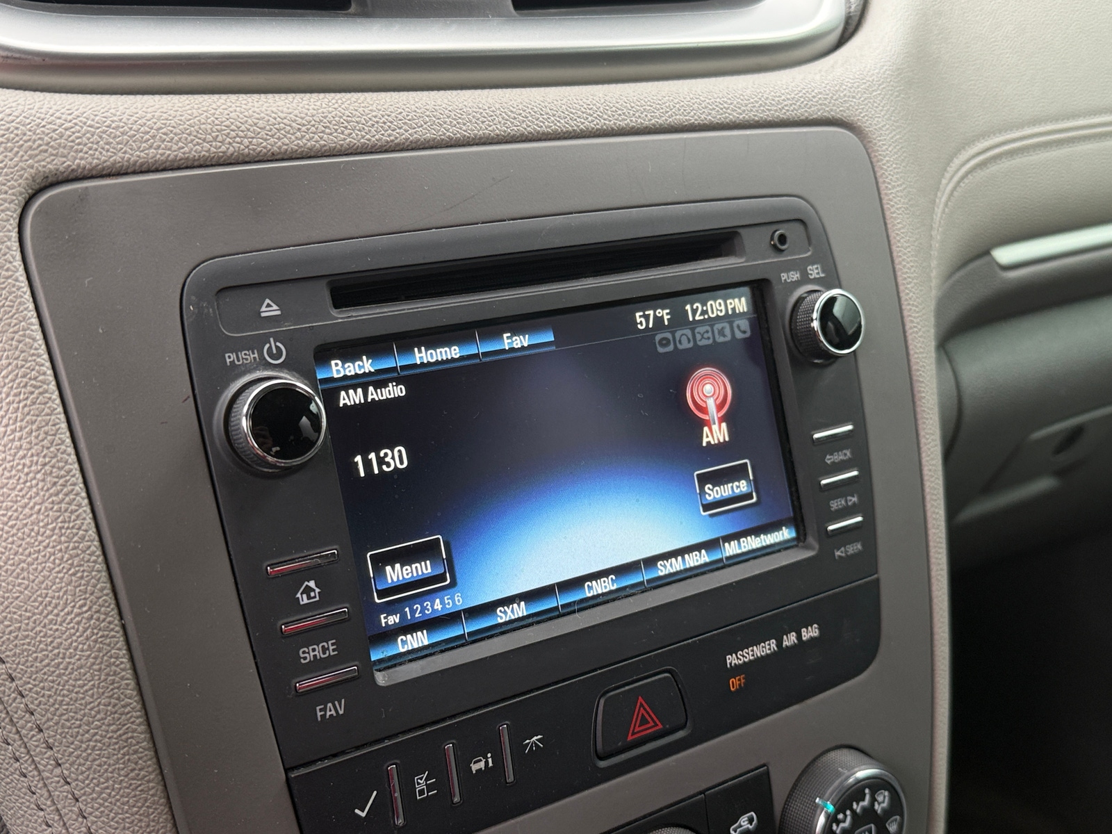 Thumbnail: 2017 Chevrolet Traverse - 4